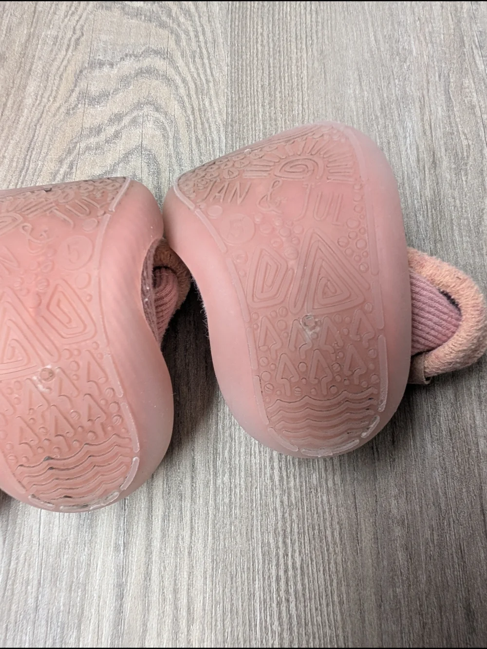 Jan and Jul Cozy Sock Shoes Lot of 2 Red‎ and Pink Size 5